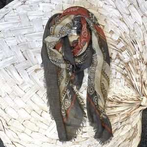 Anthropologie whispy fall scarf w eyelash fringe bnwt